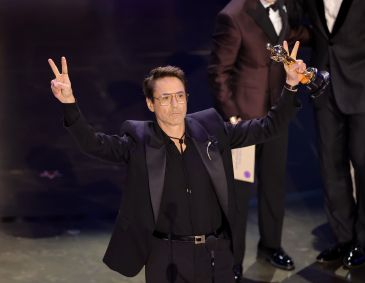 Robert Downey Jr levou o prêmio de Melhor Ator Coadjuvante por &quot;Oppenheimer&quot;