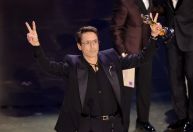 Robert Downey Jr. fala de parceria com esposa e enaltece convivência familiar