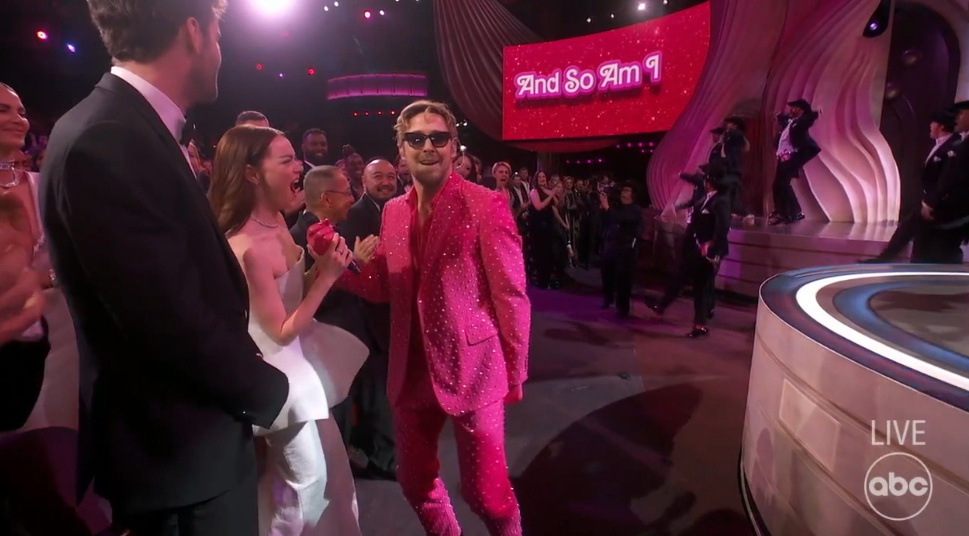 Ryan Gosling cantou "I'm Just Ken?" no Oscar