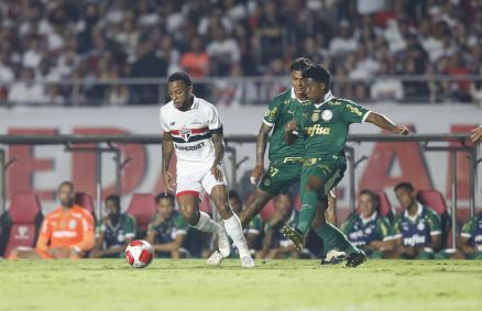 São Paulo e Palmeiras empataram por 1 a 1 no MorumBIS, pelo Paulistão