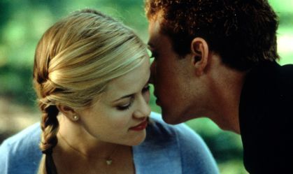 Reese Witherspoon And Ryan Phillippe In 'Cruel Intentions'