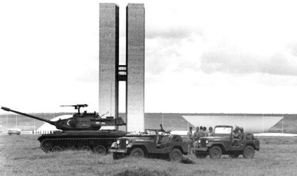 tanques na esplanada
