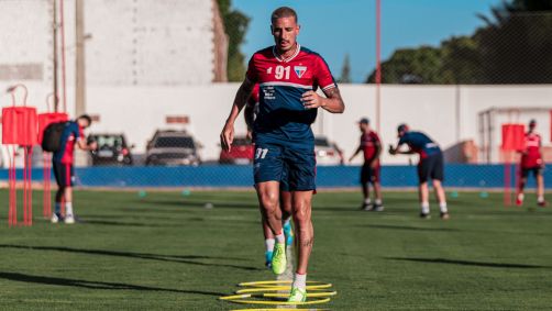 Thiago Galhardo em treino pelo Fortaleza