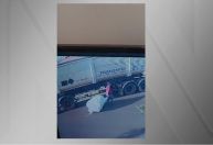 Vídeo mostra homem arrastando saco com corpo de mulher trans no interior de SP
