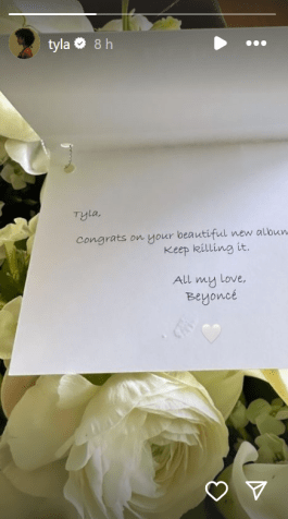 Tyla recebe flores de Beyoncé / Reprodução/ Instagram