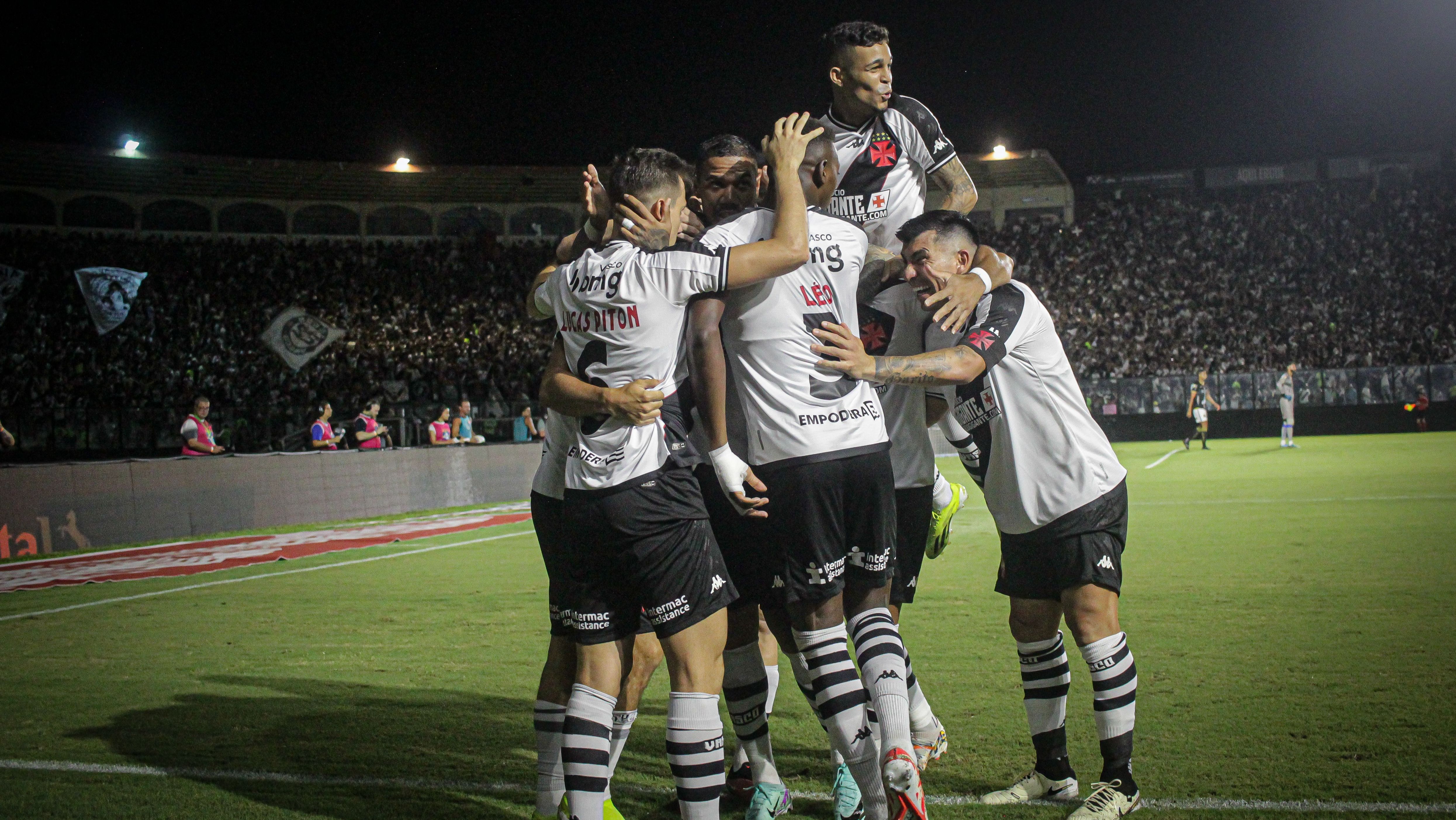Vasco eliminou o Água Santa na Copa do Brasil