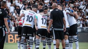 Vasco enfrenta o Nova Iguaçu na semifinal do Campeonato Carioca