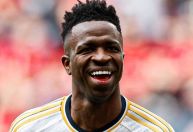 "Vinicius Jr. deve se sentir mal com a imagem que passa", diz ex-seleção da Espanha