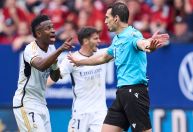 Real Madrid critica árbitro por não relatar ofensas racistas contra Vinicius Jr