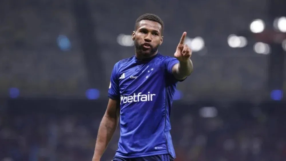 Wesley teve temporada ruim pelo Cruzeiro e foi vendido ao Internacional neste ano