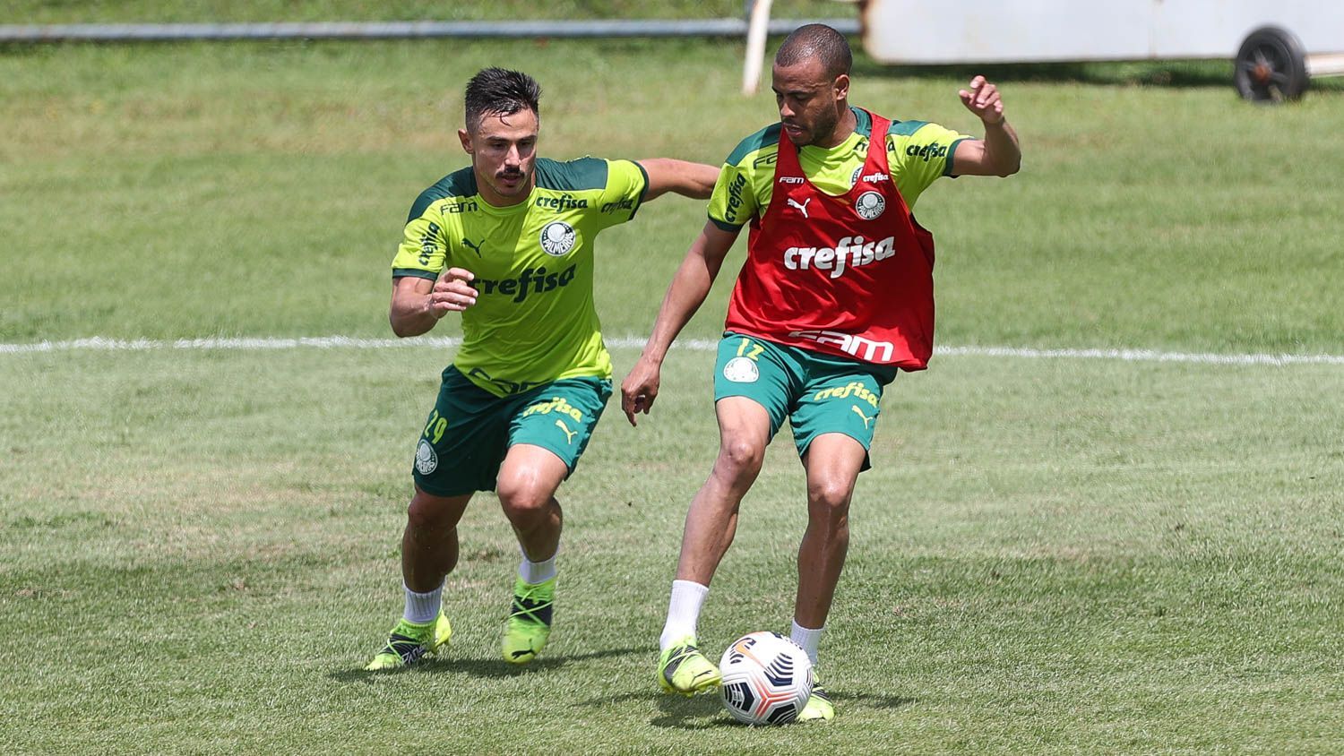 Willian Bigode e Mayke em treino do Palmeiras