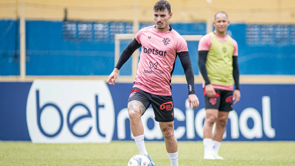 Zeca, capitão do Vitória, durante treino do time