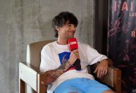 "Mais riscos": Louis Tomlinson compara carreira solo com época de One Direction