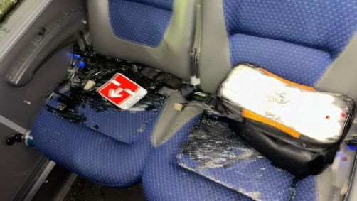 Ônibus do Fortaleza após ataque