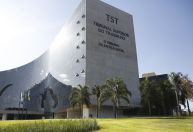 Ex-petista, novo ministro deixa 
