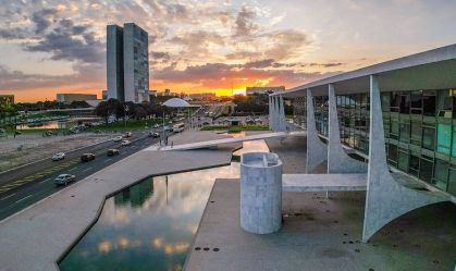 Governo reserva emendas não impositivas para votações cruciais