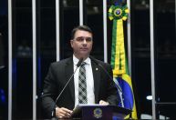 Flávio Bolsonaro diz não apoiar impeachment de Moraes: "Não resolve"