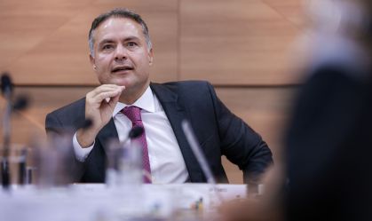 Governo deve fazer mais cinco leilões de rodovias neste ano, diz Renan Filho