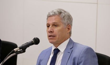 "Estamos estudando todas as possibilidades", diz ministro sobre leilão para compra de arroz