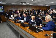 Votação da PEC do quinquênio é adiada para próxima semana na CCJ do Senado