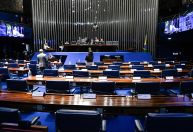 Senado aprova isenção do imposto de renda para quem ganha até dois salários mínimos