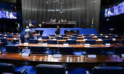 Sem acordo, PEC dos Militares volta a ser debatida no plenário do Senado