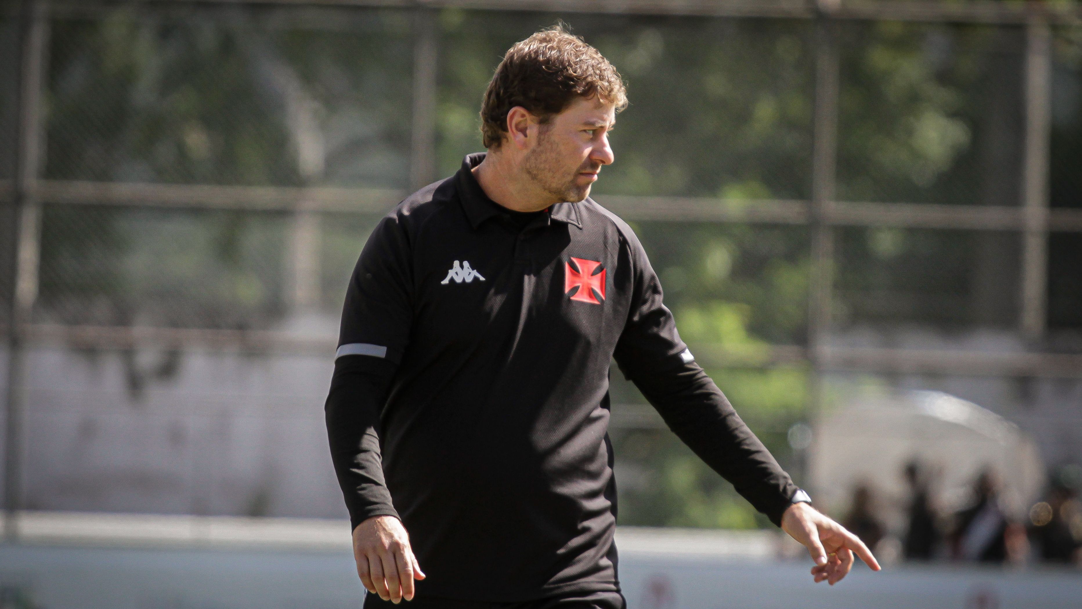 Rafael Paiva será o técnico interino do Vasco contra o Fortaleza