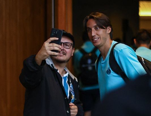 Grêmio embarca para a Argentina, onde enfrenta a equipe do Estudiantes, em partida valida pelo Copa Libertadores da América / FOTO: LUCAS UEBEL/GREMIO FBPA