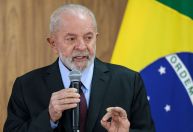 "Muito dinheiro na mão de poucos simboliza miséria, prostituição, fome", diz Lula em evento do G20