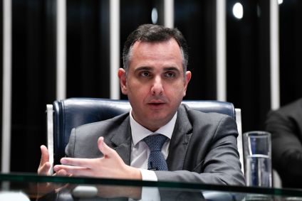 Plenário do Senado Federal durante sessão deliberativa ordinária. Na pauta, a primeira sessão de discussão da proposta de emenda à Constituição (PEC) 10/2023, que cria uma parcela mensal de valorização por tempo de exercício para servidores públicos da carreira jurídica, como juízes e promotores. A sessão deliberativa está marcada para as 14h e tem outros dois itens na pauta. Presidente do Senado Federal, senador Rodrigo Pacheco (PSD-MG) conduz sessão.