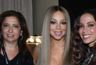 Anitta é recebida por Mariah Carey após show: "Melhor de todos"
