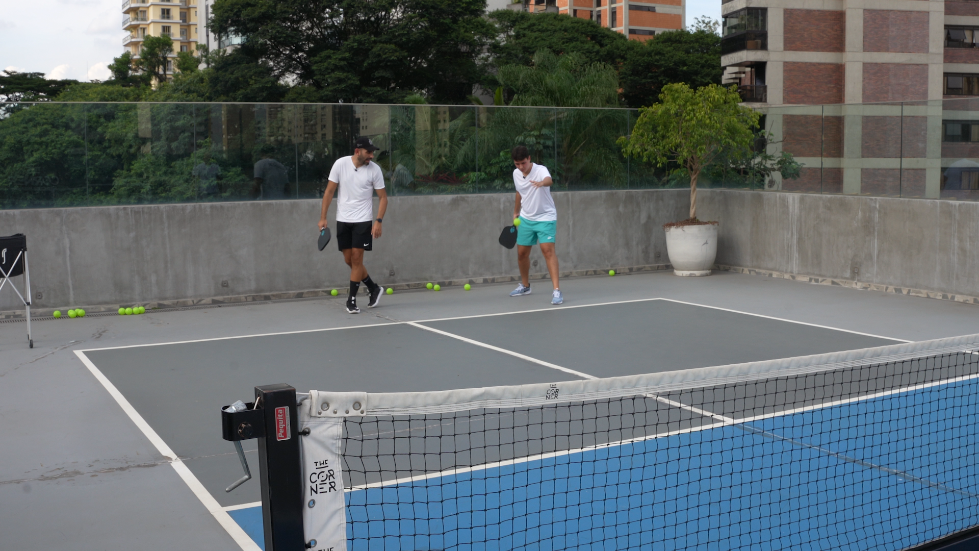 CNN Brasil foi até a Vila Nova Conceição, em São Paulo, conhecer o esporte que promete desbancar o beach tennis
