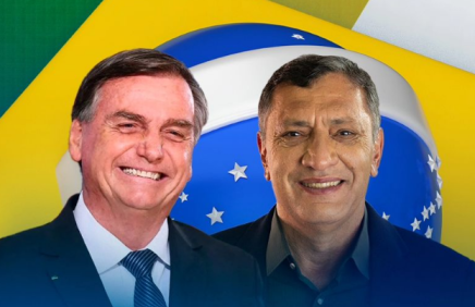 Imagem do ex-presidente Jair Bolsonaro (PL) em imagem com Chico Mendes (União)