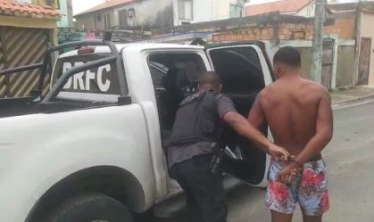 Quatro pessoas são presas em operação contra roubo de cargas no RJ