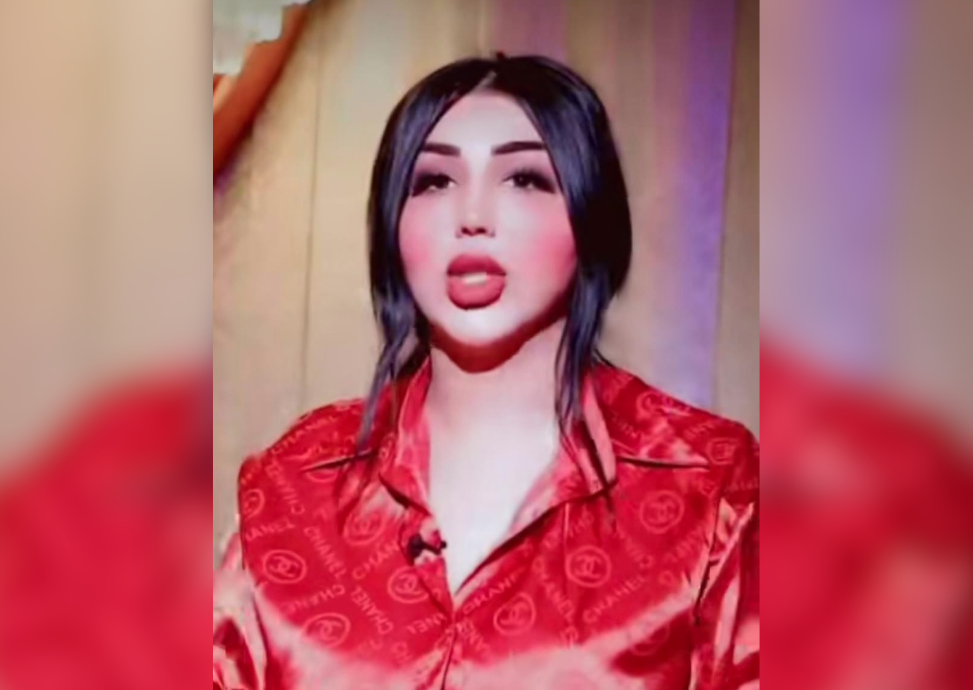 A celebridade iraquiana do TikTok, Ghufran Sawadi, mais conhecido como Umm Fahad