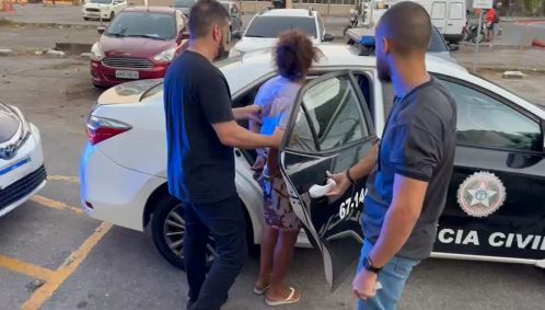 Mulher foi presa em flagrante pela Polícia Civil do Rio de Janeiro