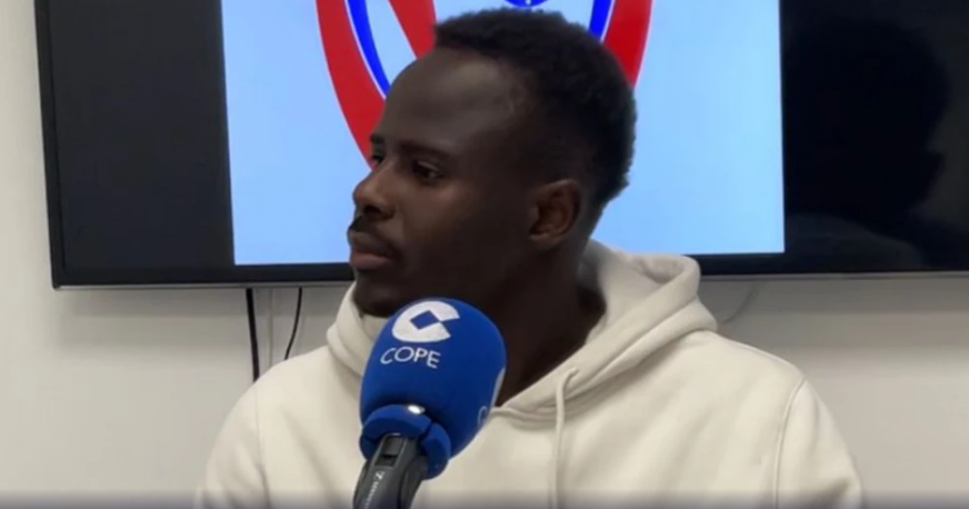 Cheikh Kane Sarr em entrevista à Rádio Cadena COPE, da Espanha