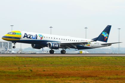 AZUL EMBRAER 195-E1 VCP POUSO SH