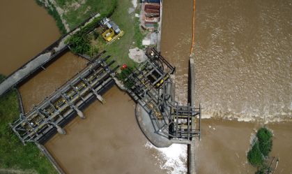 Captação é retomada após poluente contaminar água que abastece cidades no Rio