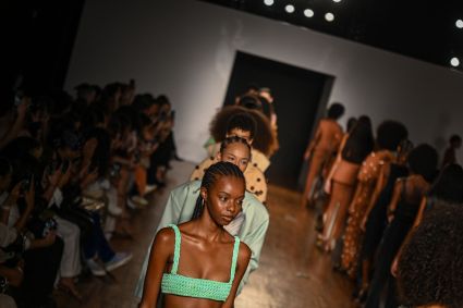 Weider Silveiro abre 4º dia de SPFW