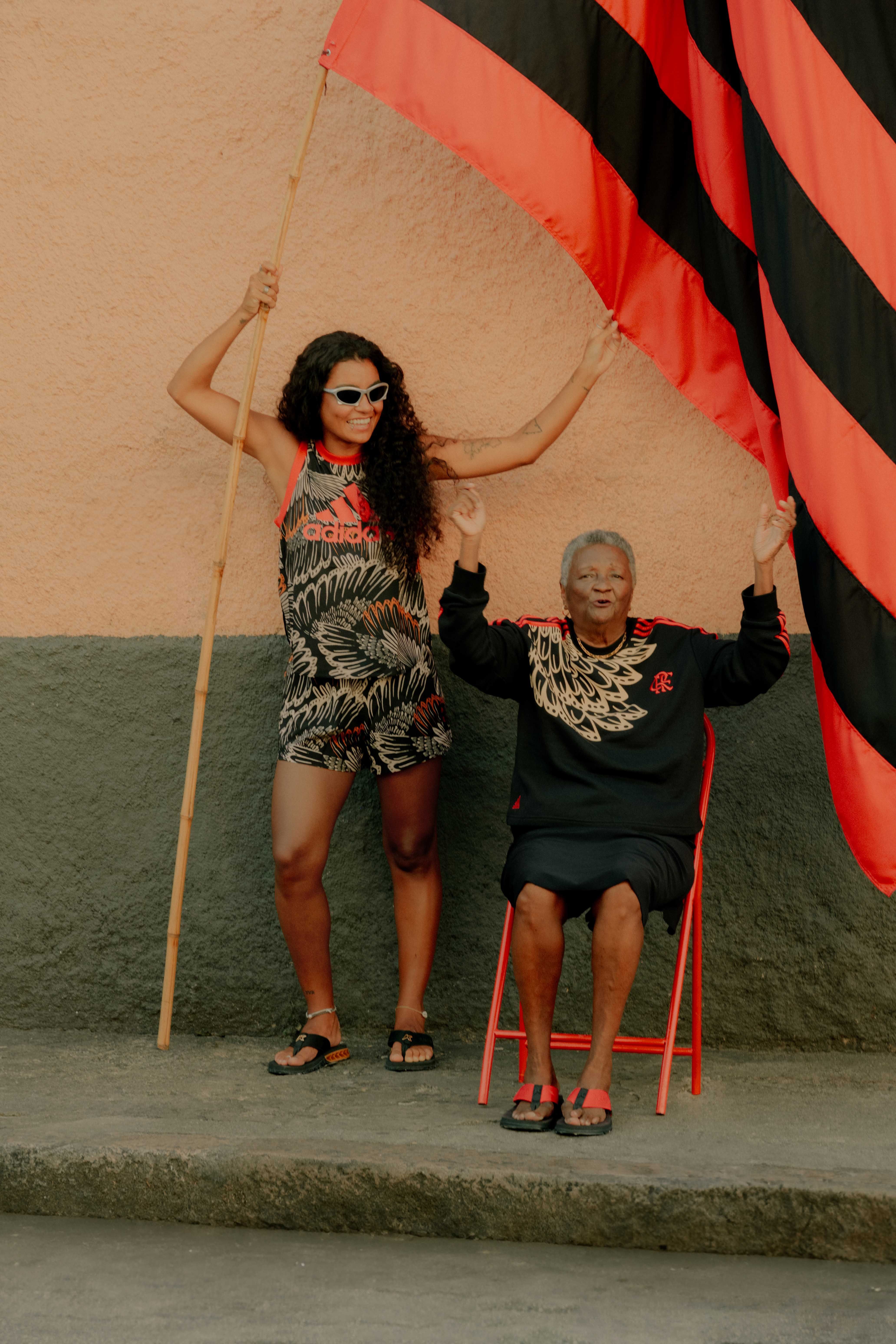 Nova coleção estampa amor pelo time de futebol carioca / Divulgação/FARM