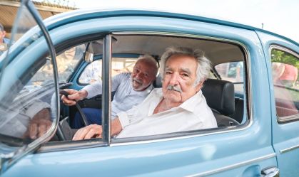 José Mujica, ex-presidente do Uruguai, se recupera após cirurgia no estômago