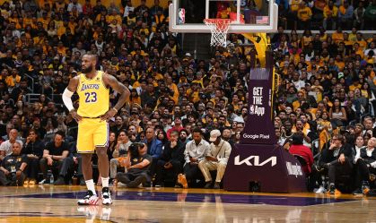 Fora dos playoffs da NBA, LeBron quer tempo com a família antes de Paris 2024