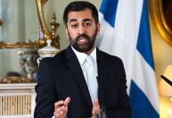 Primeiro-ministro da Escócia renuncia e gera caos em partido pró-independência