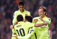 Multicampeão pelo Barcelona anuncia aposentadoria aos 37 anos