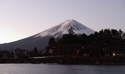 Monte Fuji implementa taxa de entrada para conter superlotação de turistas