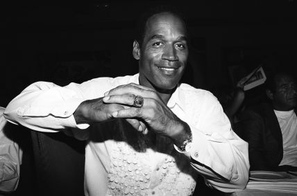 O.J. Simpson posa para uma foto em agosto de 1992 na cidade de Nova York, Nova York.