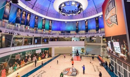 Prédio onde fica Hall da Fama nos Estados Unidos conta com várias atividades