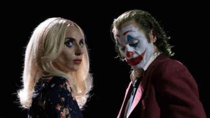 Lady Gaga e Joaquin Phoenix em foto do filme "Coringa: Delírio a dois"