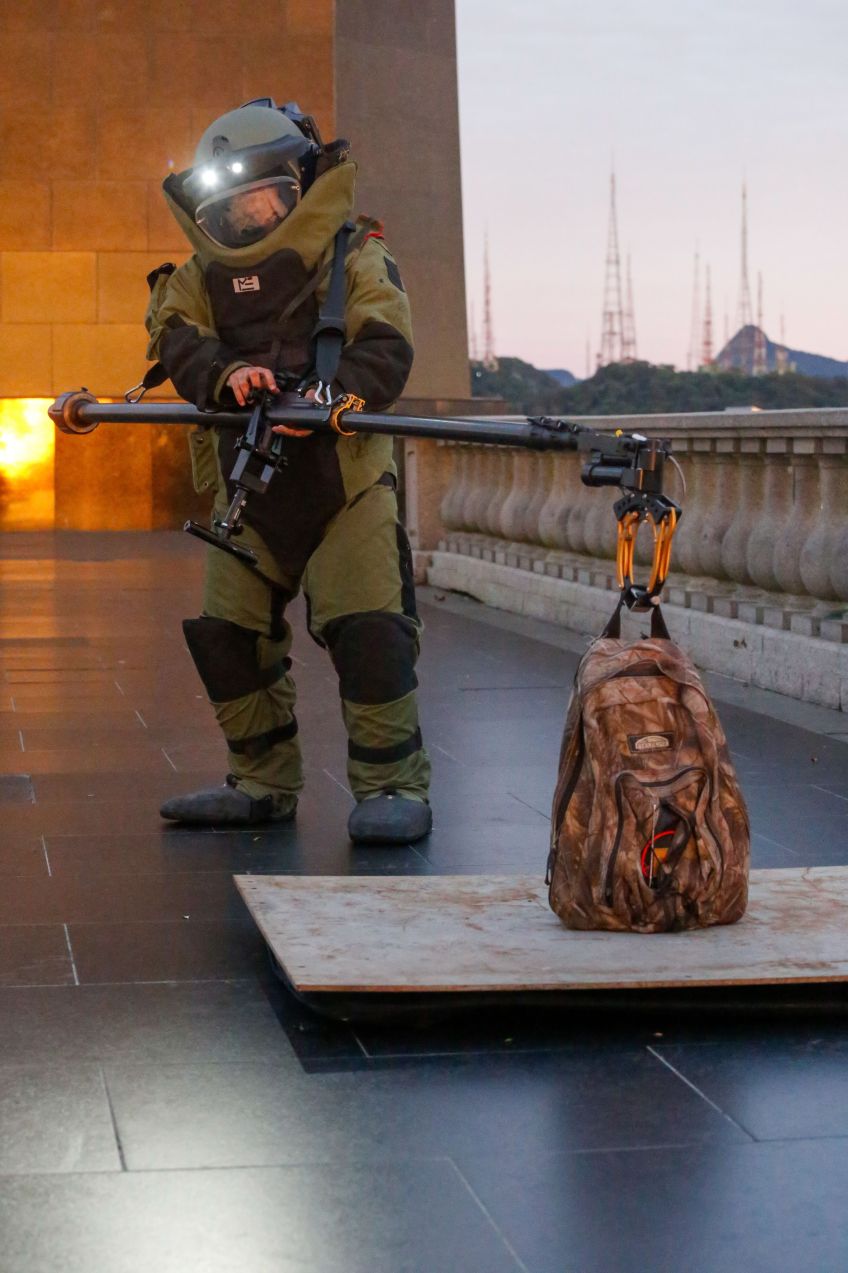 Equipes da Polícia Civil usaram diversos equipamentos durante a ação / Reprodução